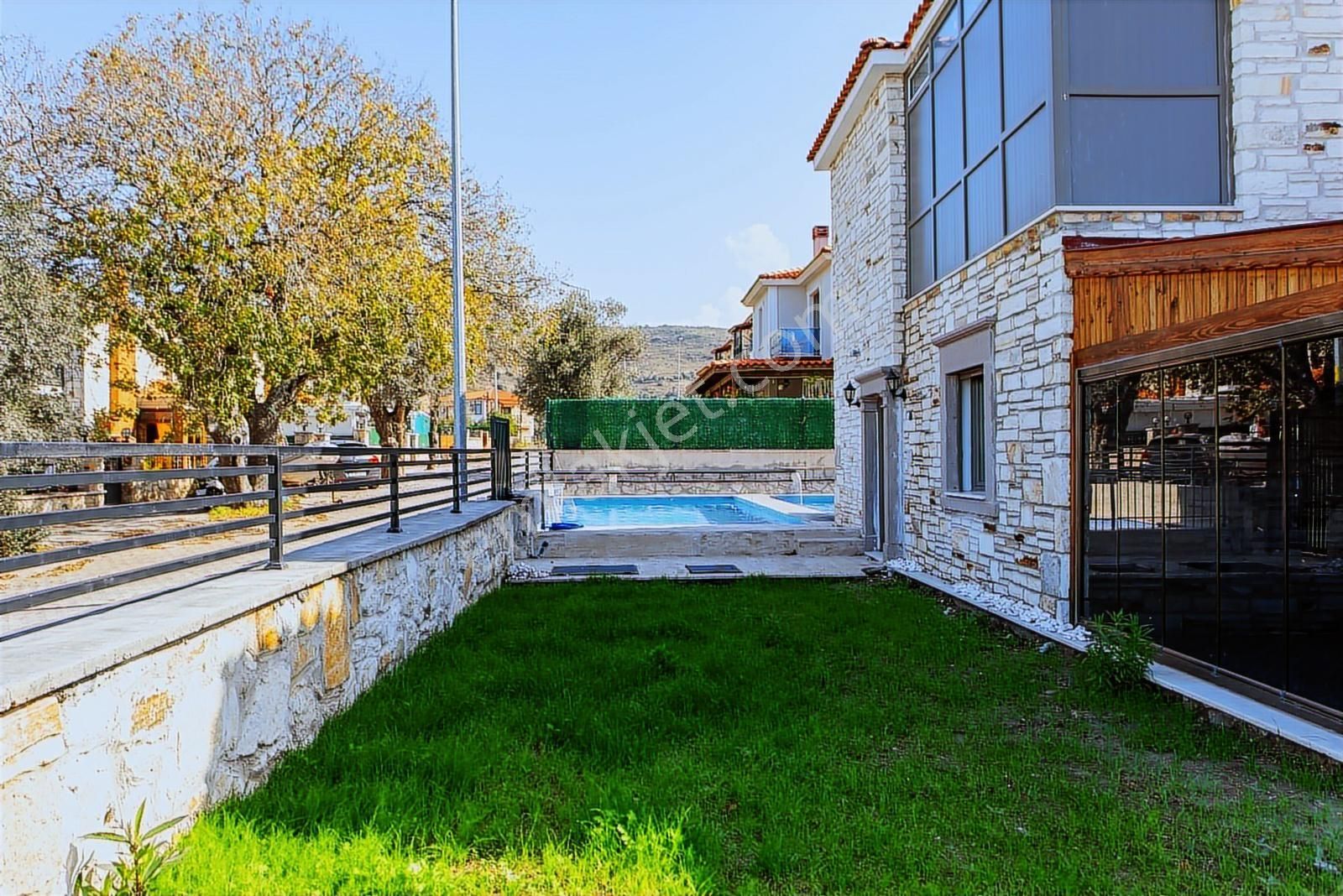 Foça Atatürk Mah. Satılık Müstakil Bahçeli 2+1 Dubleks Villa - Görsel 12