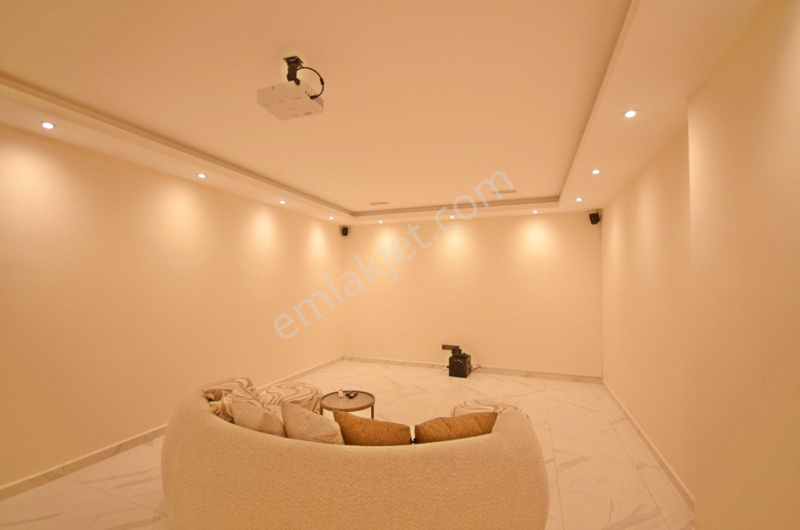 Alanya Demirtaş'da Manzaralı Satılık 2+1 Daireler Kapalı Havuzlu - Görsel 31