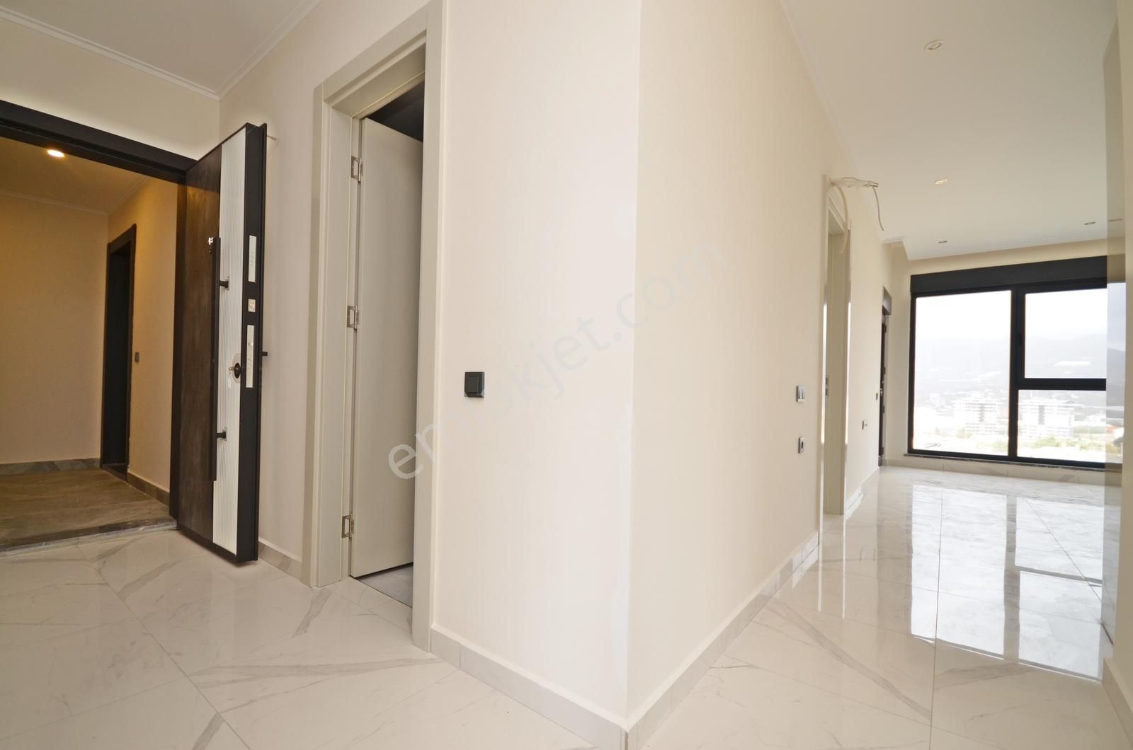 Alanya Demirtaş'da Manzaralı Satılık 2+1 Daireler Kapalı Havuzlu - Görsel 26