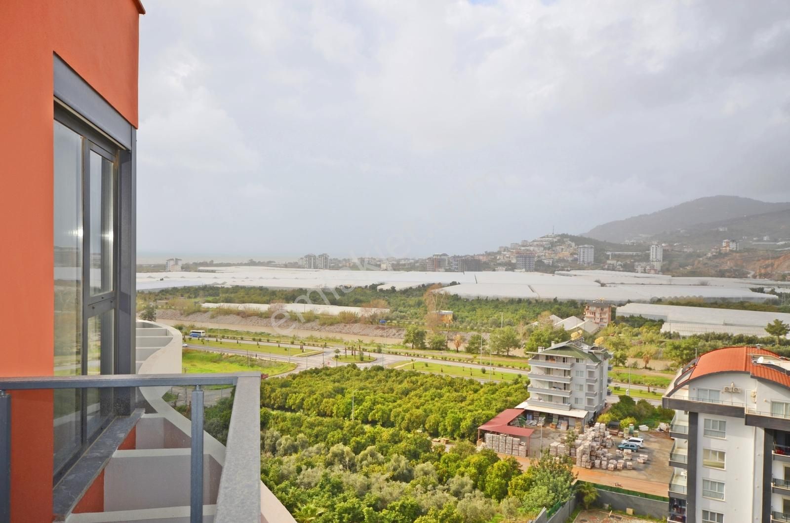 Alanya Demirtaş'da Manzaralı Satılık 2+1 Daireler Kapalı Havuzlu - Görsel 10