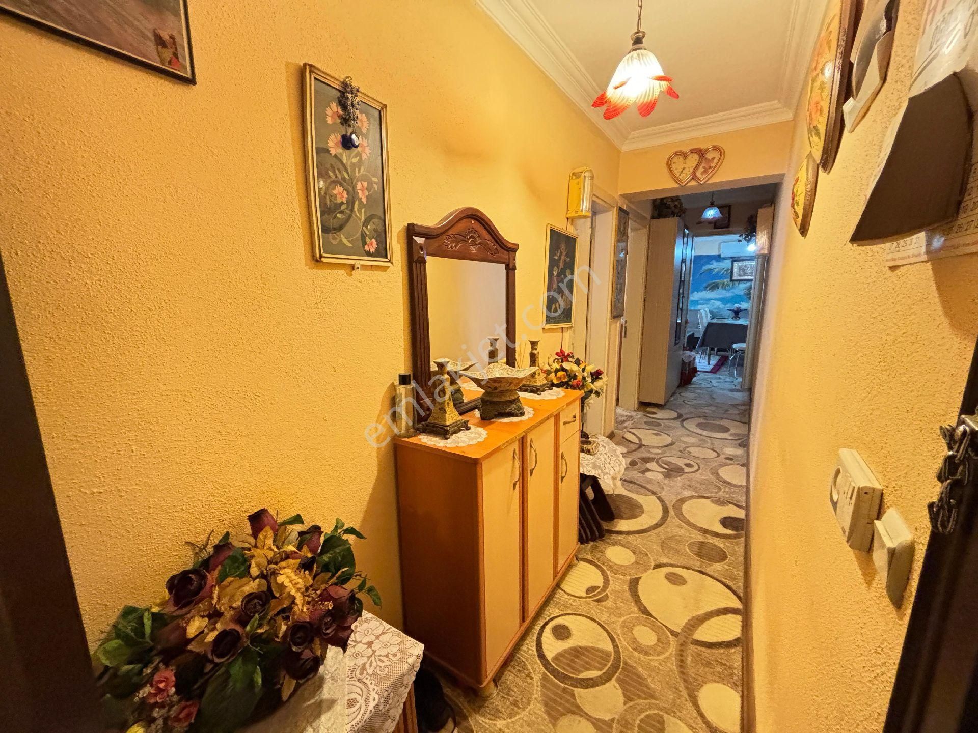 İzmir Seferihisar Ürkmez Merkezde Plaja 150 M Geniş Yapılı 2+1 Satılık Daire - Görsel 2