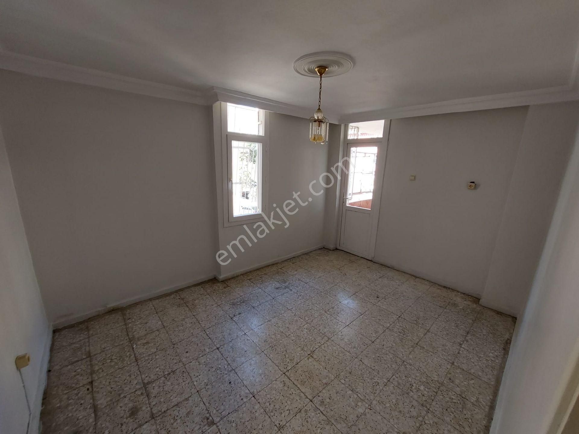 Yeşilyurt Mahallesi İbo Osman Caddesi 2+1 4/2 Katı Satılık Daire - Görsel 3