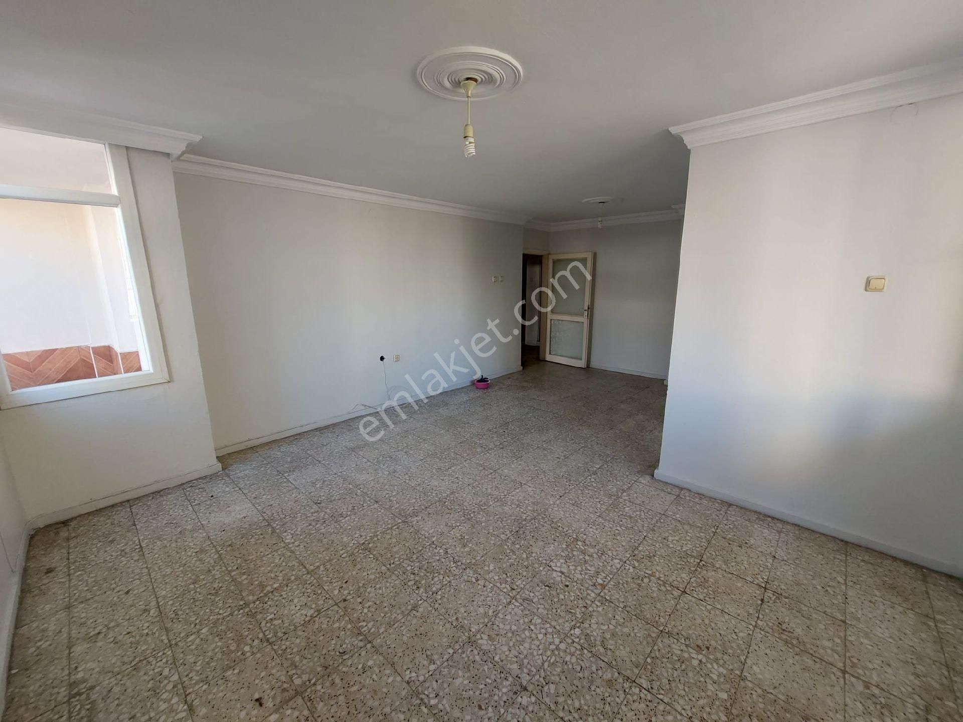 Yeşilyurt Mahallesi İbo Osman Caddesi 2+1 4/2 Katı Satılık Daire - Görsel 7