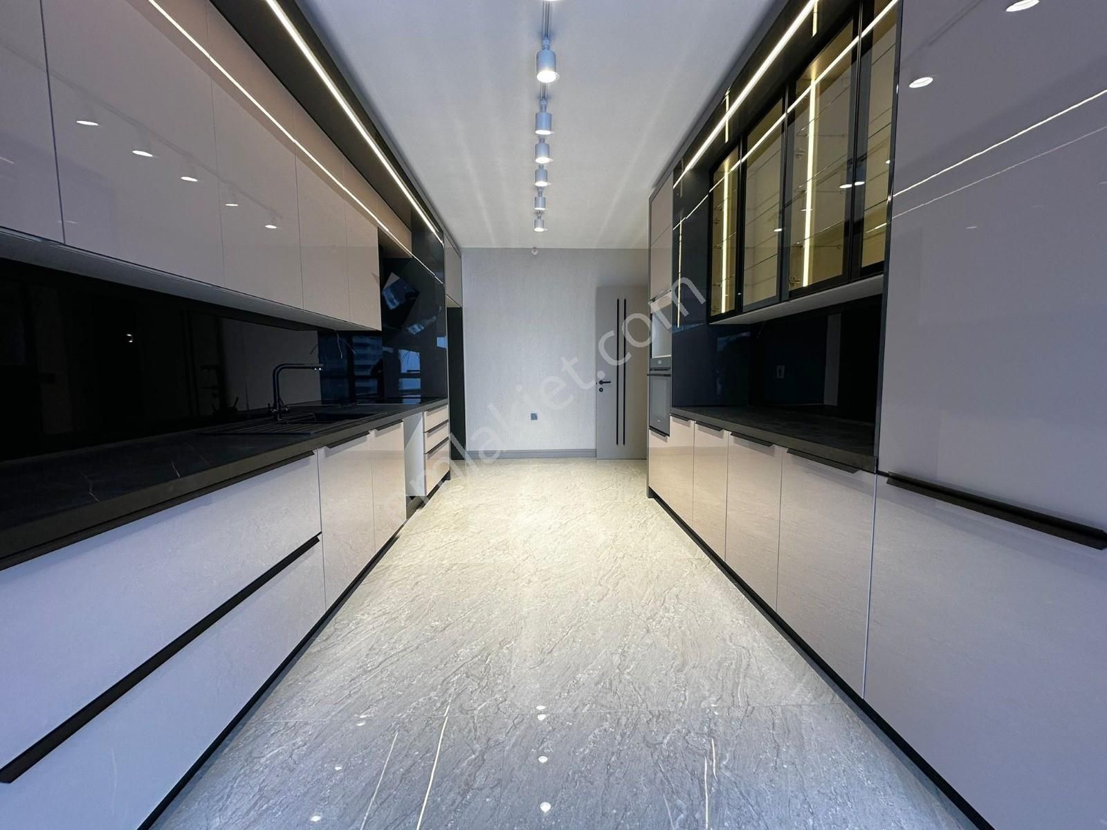 Çiftçioğullarından▃bulvar'da 7/24 Güvenlikli K.otoparklı Lüx 4+1 - Görsel 6