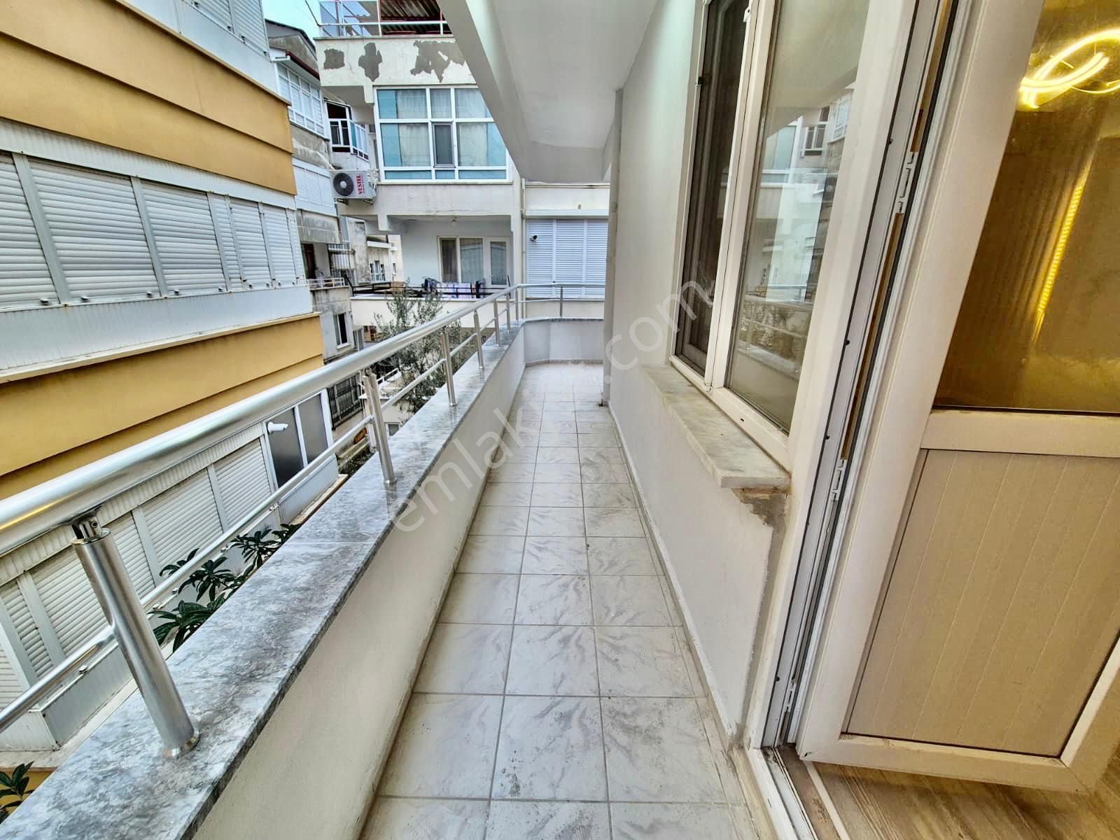 ▓karabuluttan▓akçay Merkez'de Ayrı Mutfak & Şık Tasarım 2+1 Daire - Görsel 17