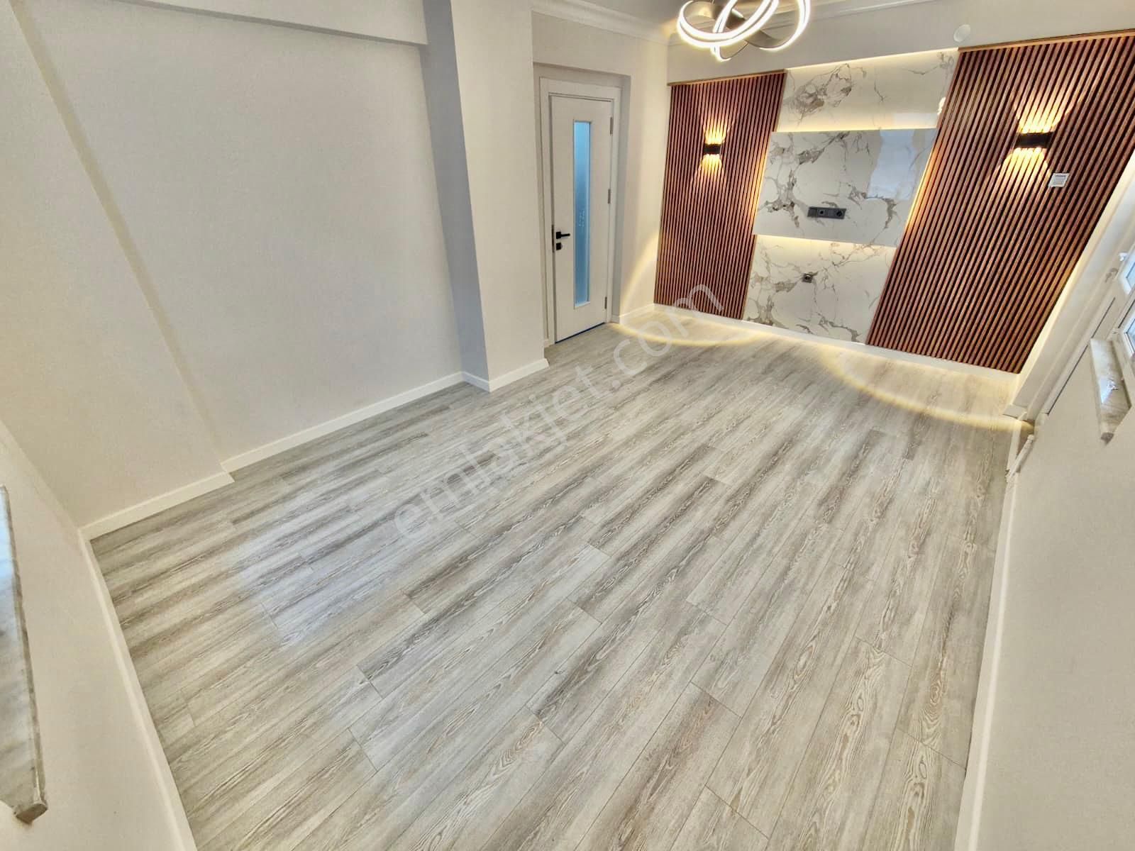 ▓karabuluttan▓akçay Merkez'de Ayrı Mutfak & Şık Tasarım 2+1 Daire - Görsel 20