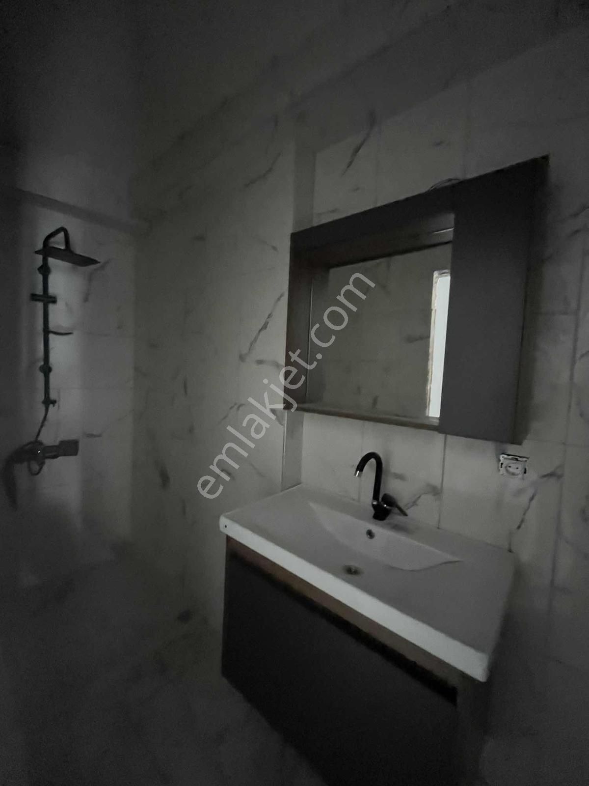 Ecem Emlaktan Kocamustafapaşa Merkezde Sıfır Bina Da Daire - Görsel 14