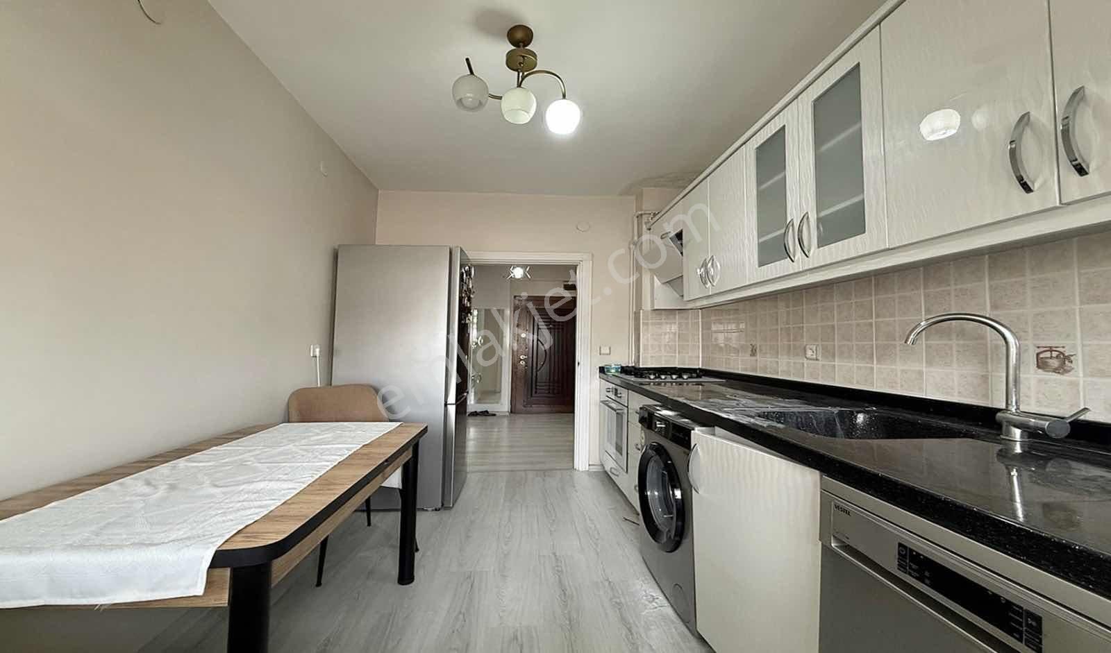 Keskinden Yüksek Kredili Ara Kat Cadde Üzeri Çift Banyolu - Görsel 13