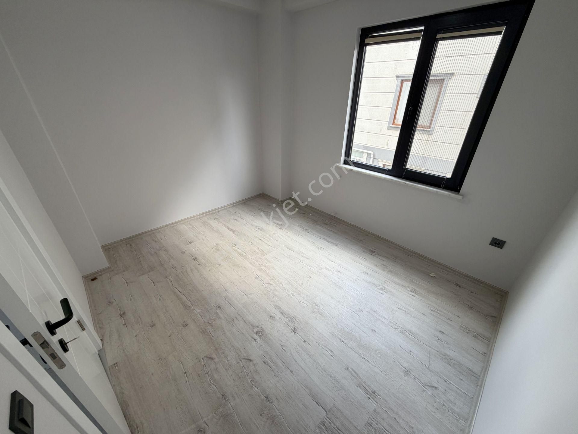🔴 Güç Gayrimenkul'den Akçay'da Ara Kat Cam Balkonlu Lüx 1 Yaşında 1+1 Daire - Görsel 20