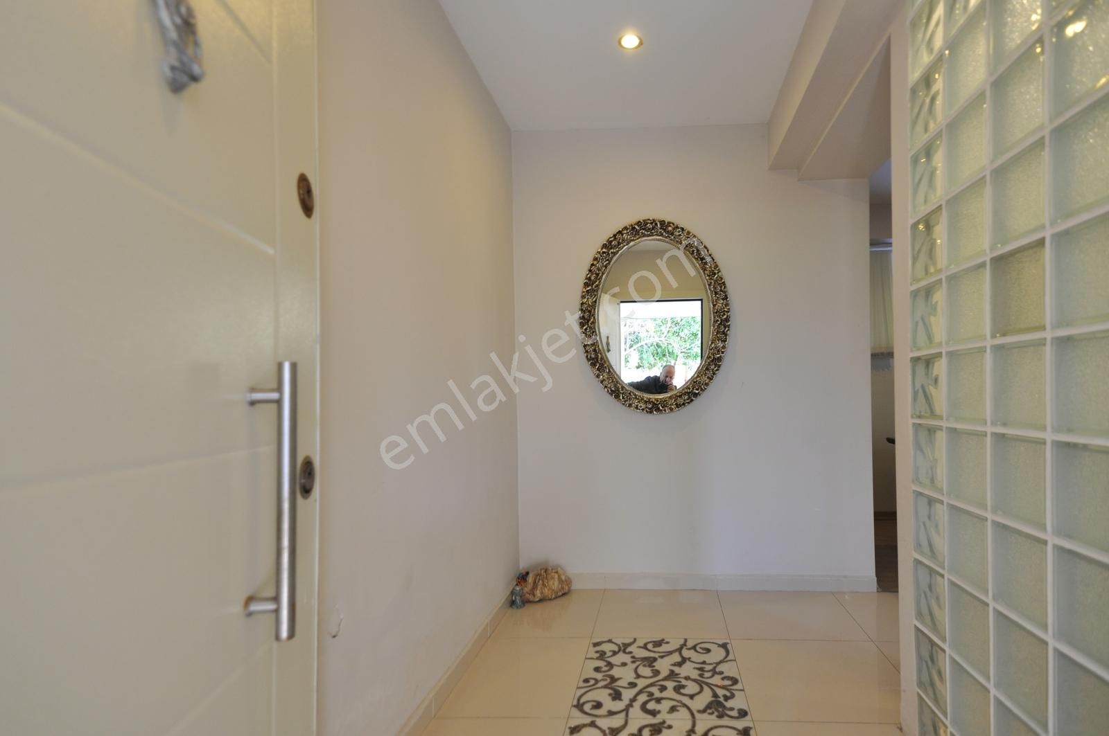 Fener Laura Avm Karşısı, Müstakil Girişli Site İçerisinde 2+1 - Görsel 4