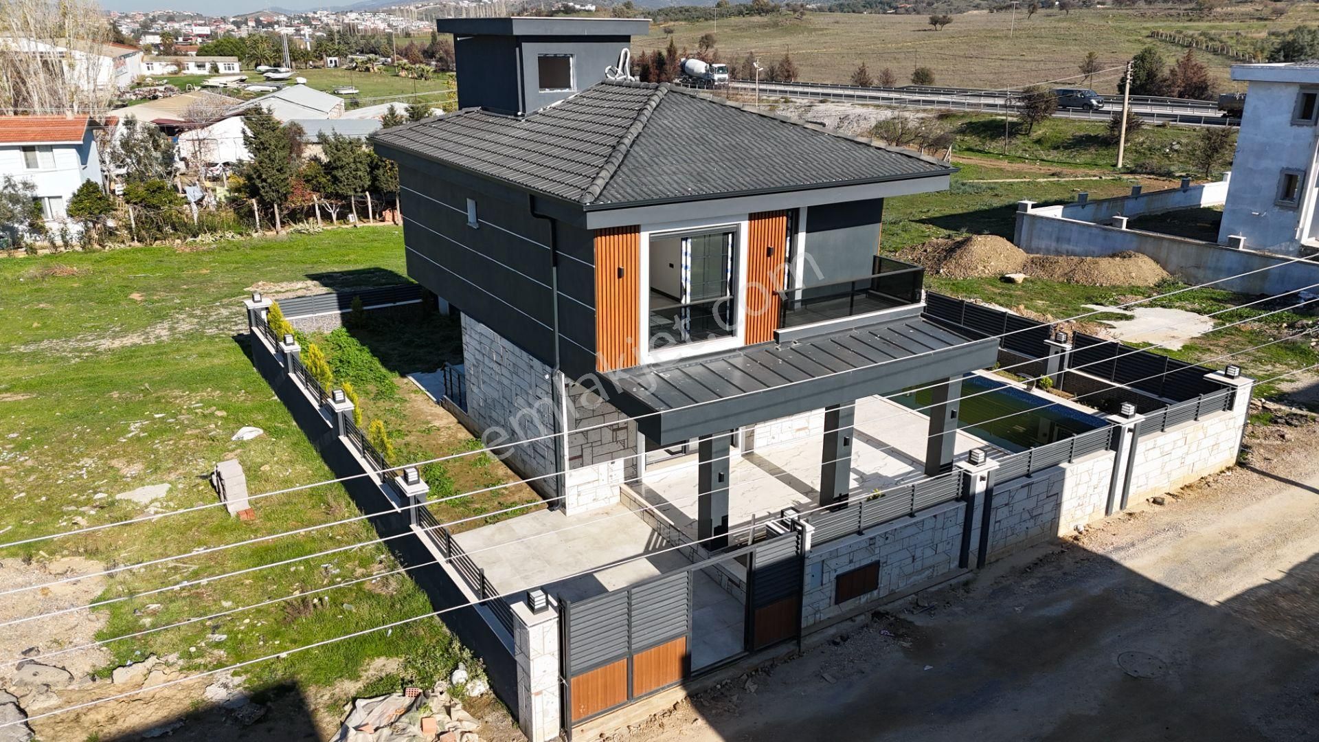 İzmir Seferihisar Düzce Mahallesi’nde Havuzlu Tek Müstakil Dubleks Villa - Görsel 3