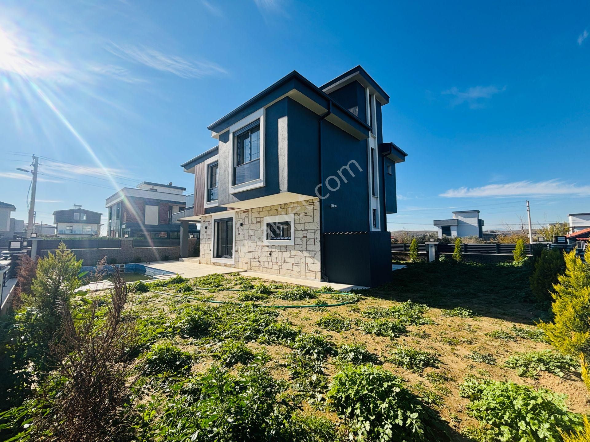 İzmir Seferihisar Düzce Mahallesi’nde Havuzlu Tek Müstakil Dubleks Villa - Görsel 11