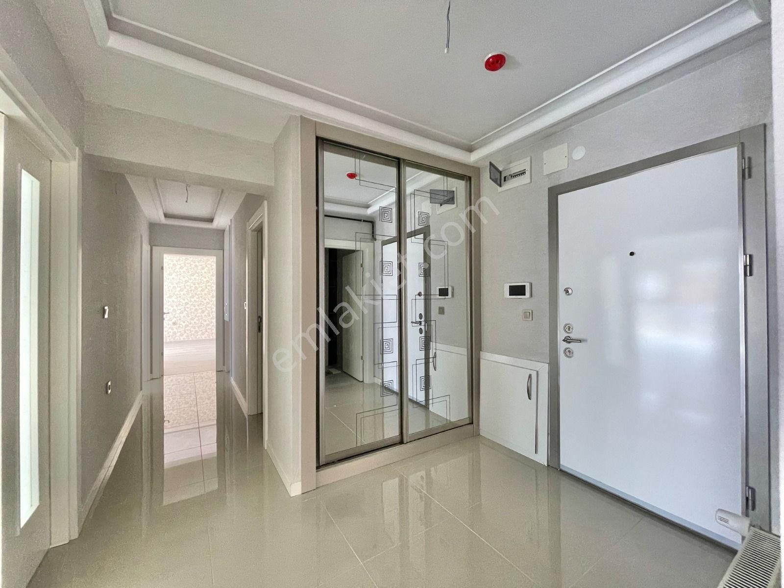 Nam-ak Emlak'tan K.otoparklı Manzaralı Güney C. 3+1 Site Dairesi - Görsel 27