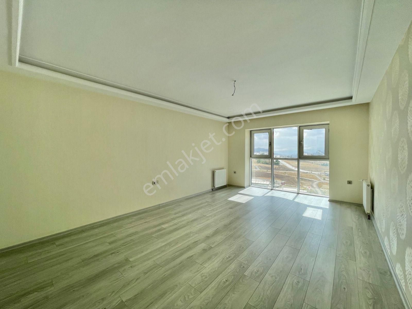 Nam-ak Emlak'tan K.otoparklı Manzaralı Güney C. 3+1 Site Dairesi - Görsel 9