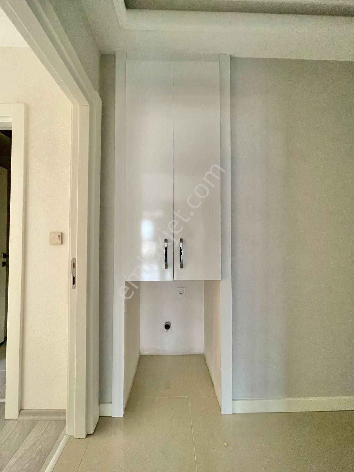 Nam-ak Emlak'tan K.otoparklı Manzaralı Güney C. 3+1 Site Dairesi - Görsel 24