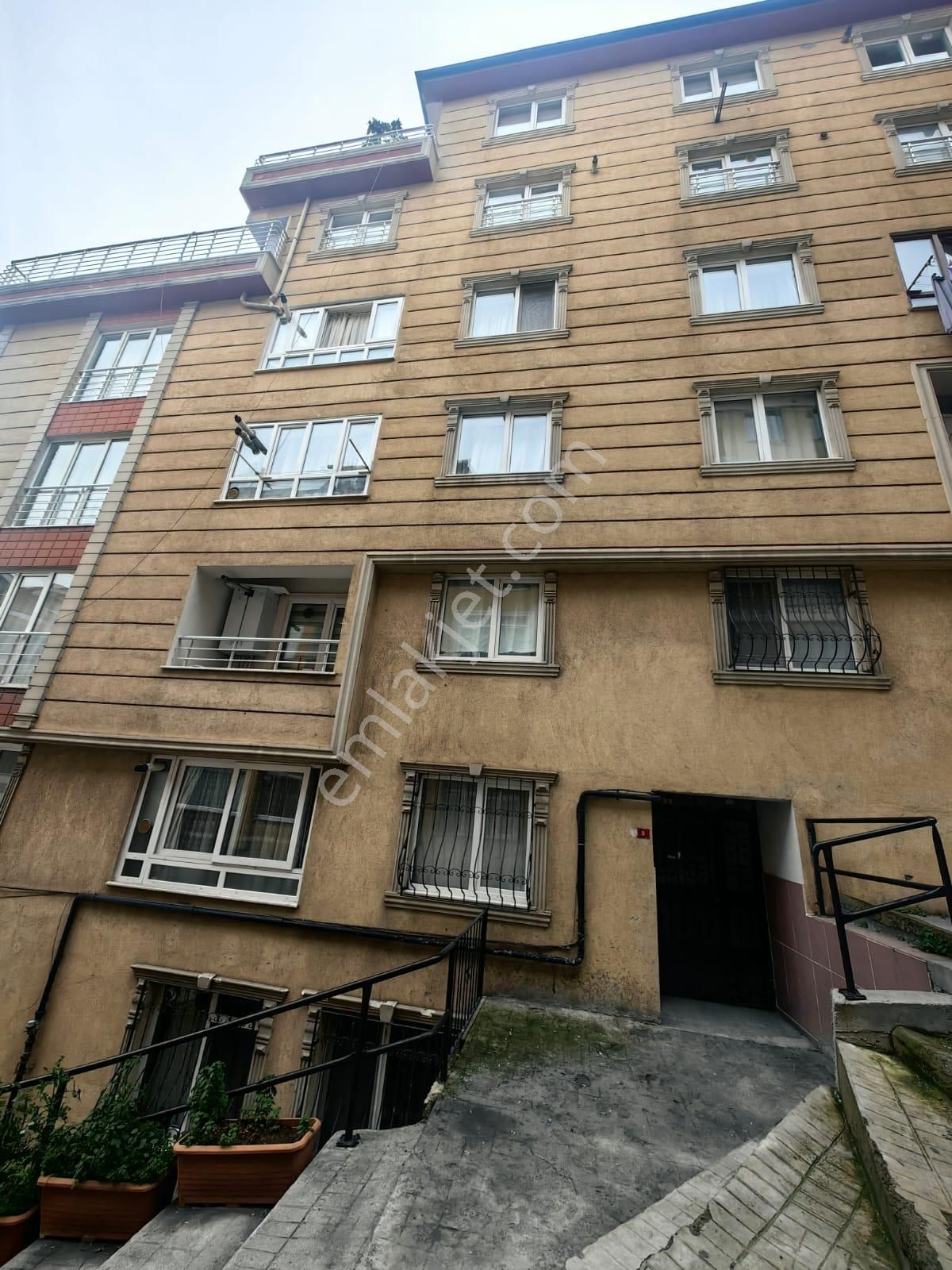 Beyoğlu Sütlüce – Haliç Manzaralı 2+1 Yatırımlık Daire - Görsel 2