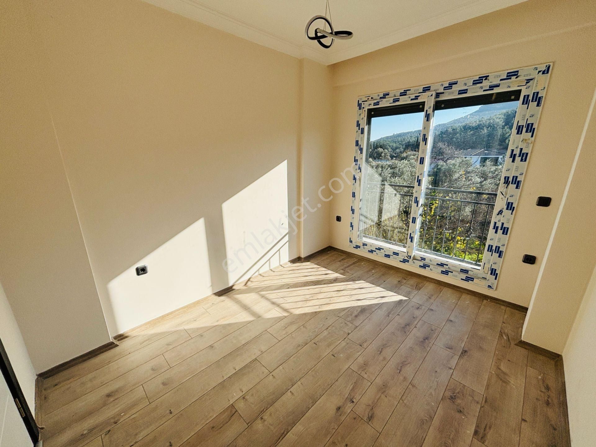 İzmir Seferihisar Kavakdere Mahallesi’nde Site İçerisinde 3+1 Dubleks Villa - Görsel 31