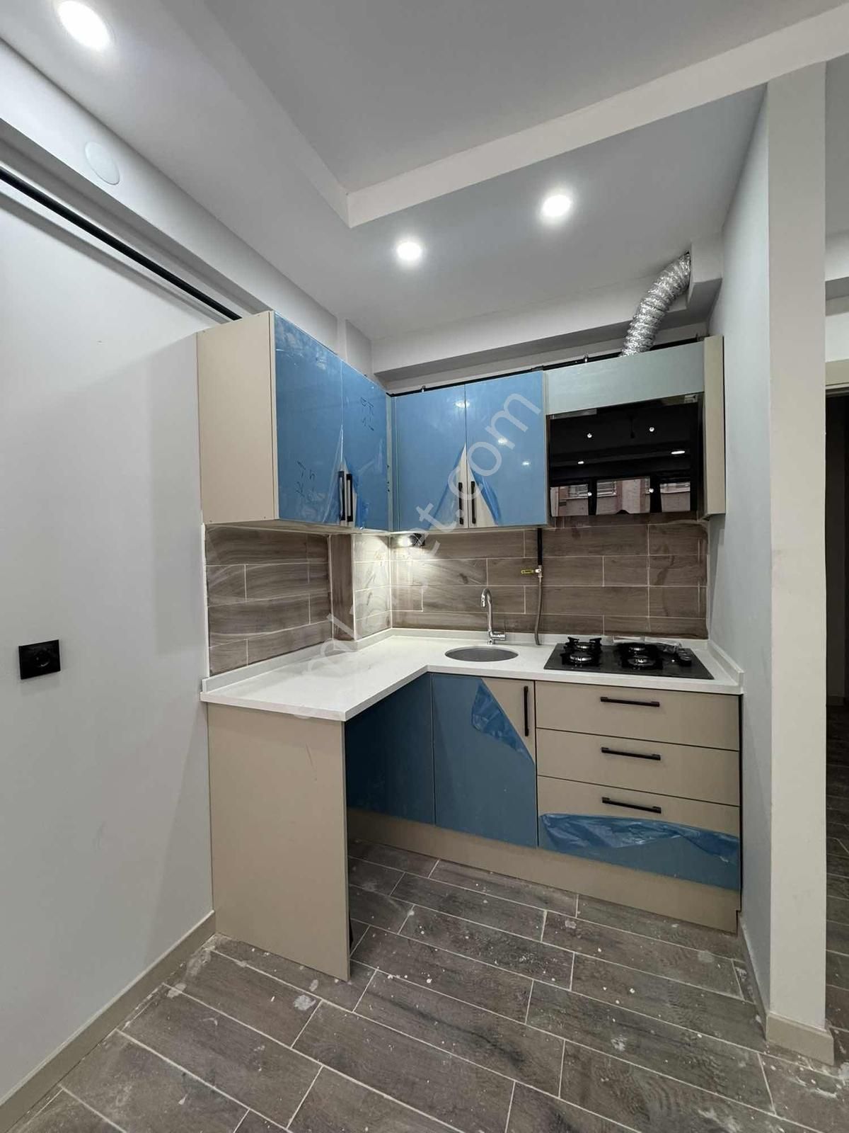 Sütlüce Mh. İçem Kapısı Yanı Arakat Asansörlü Satılık 1+1 Daire - Görsel 12