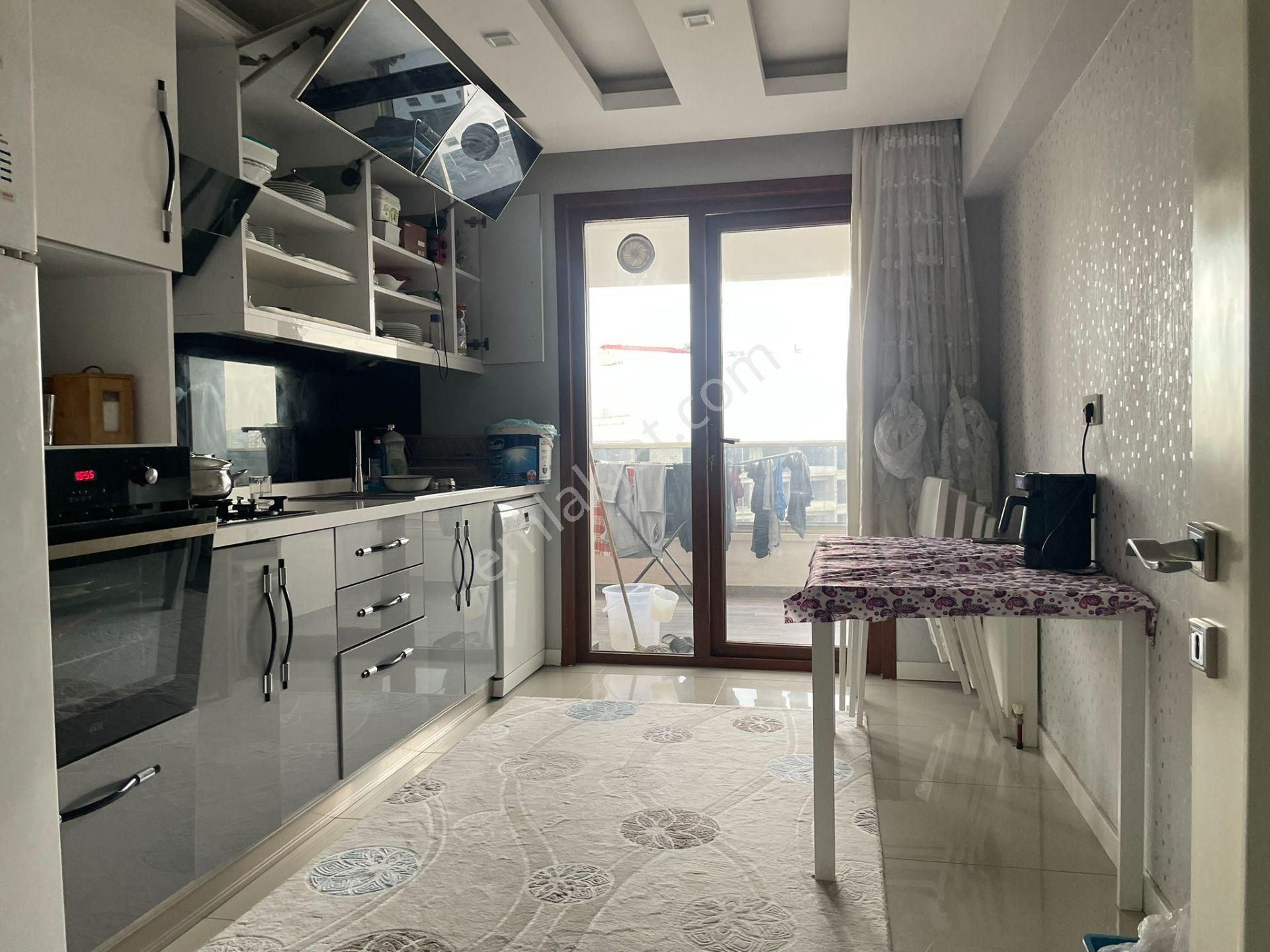 Ufuk Kılıç Emlak'tan 3+1 12.kat Site'de K.otoparklı Güney Cephe Full Yapılı - Görsel 2