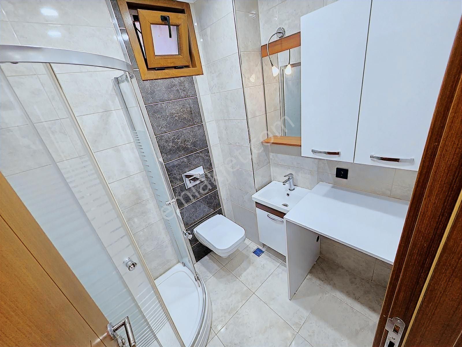 İnox'da İdealtepe Sahil Bölgesinde Genç Binada Ayrı Mutfaklı 2+1 - Görsel 18