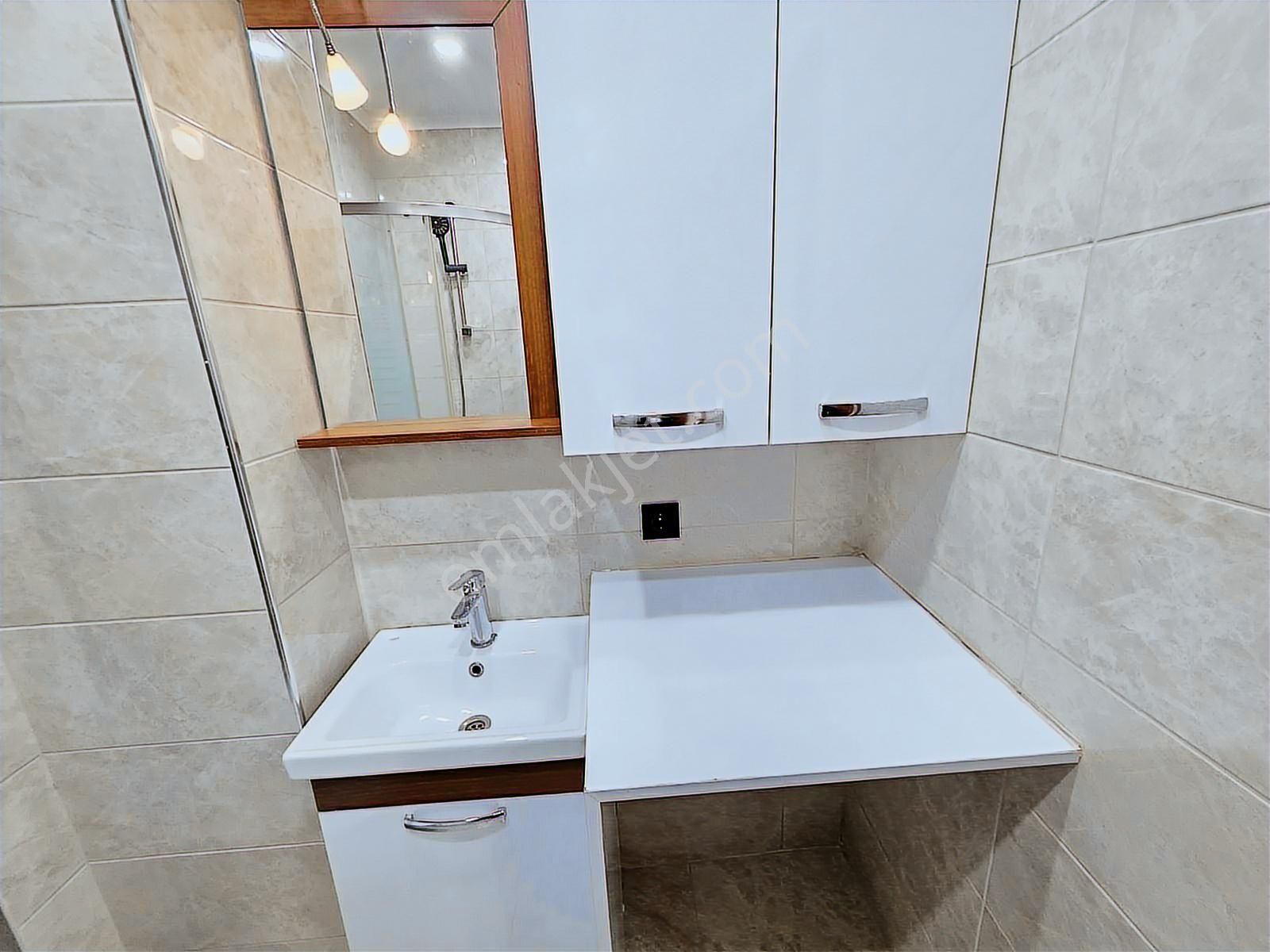 İnox'da İdealtepe Sahil Bölgesinde Genç Binada Ayrı Mutfaklı 2+1 - Görsel 29