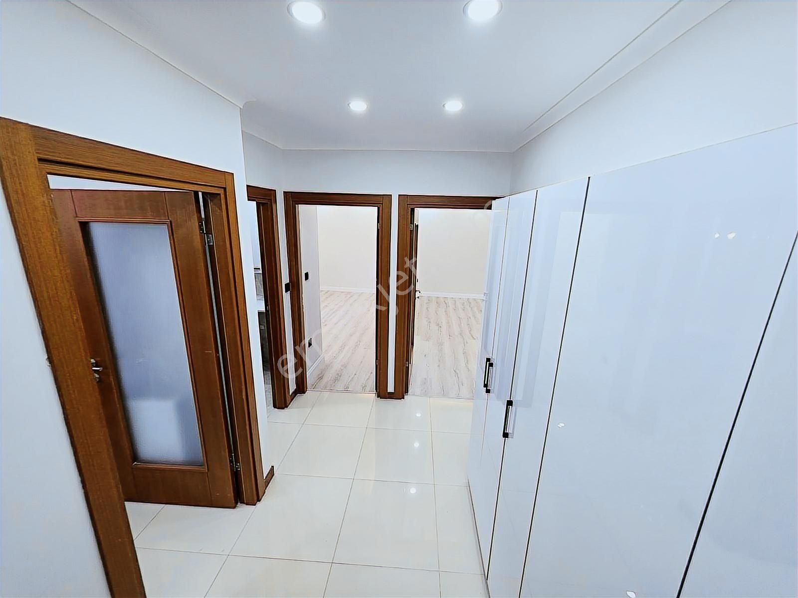 İnox'da İdealtepe Sahil Bölgesinde Genç Binada Ayrı Mutfaklı 2+1 - Görsel 7