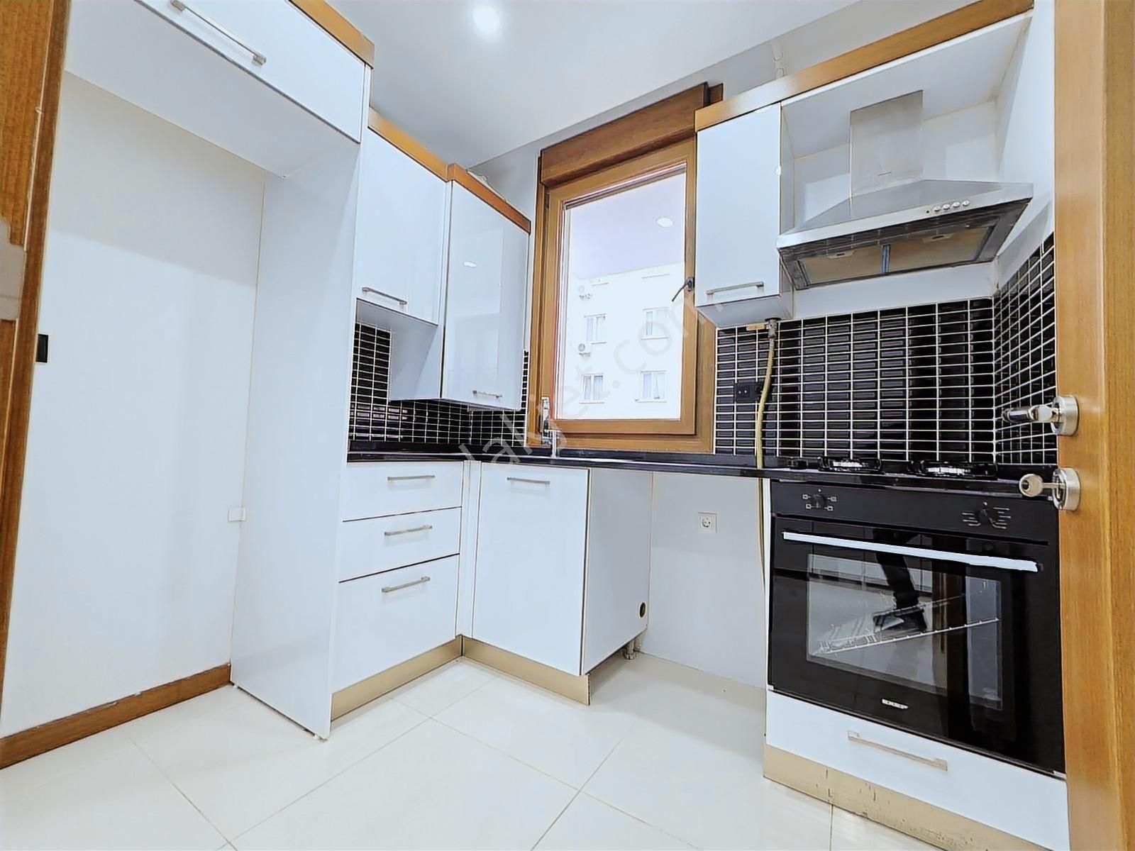 İnox'da İdealtepe Sahil Bölgesinde Genç Binada Ayrı Mutfaklı 2+1 - Görsel 23