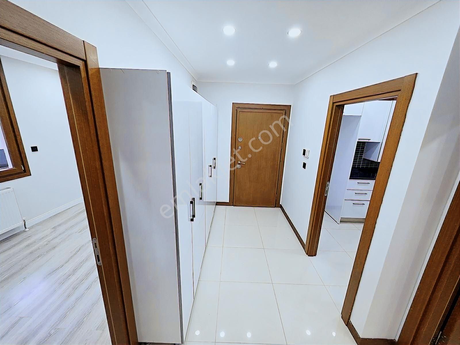 İnox'da İdealtepe Sahil Bölgesinde Genç Binada Ayrı Mutfaklı 2+1 - Görsel 11