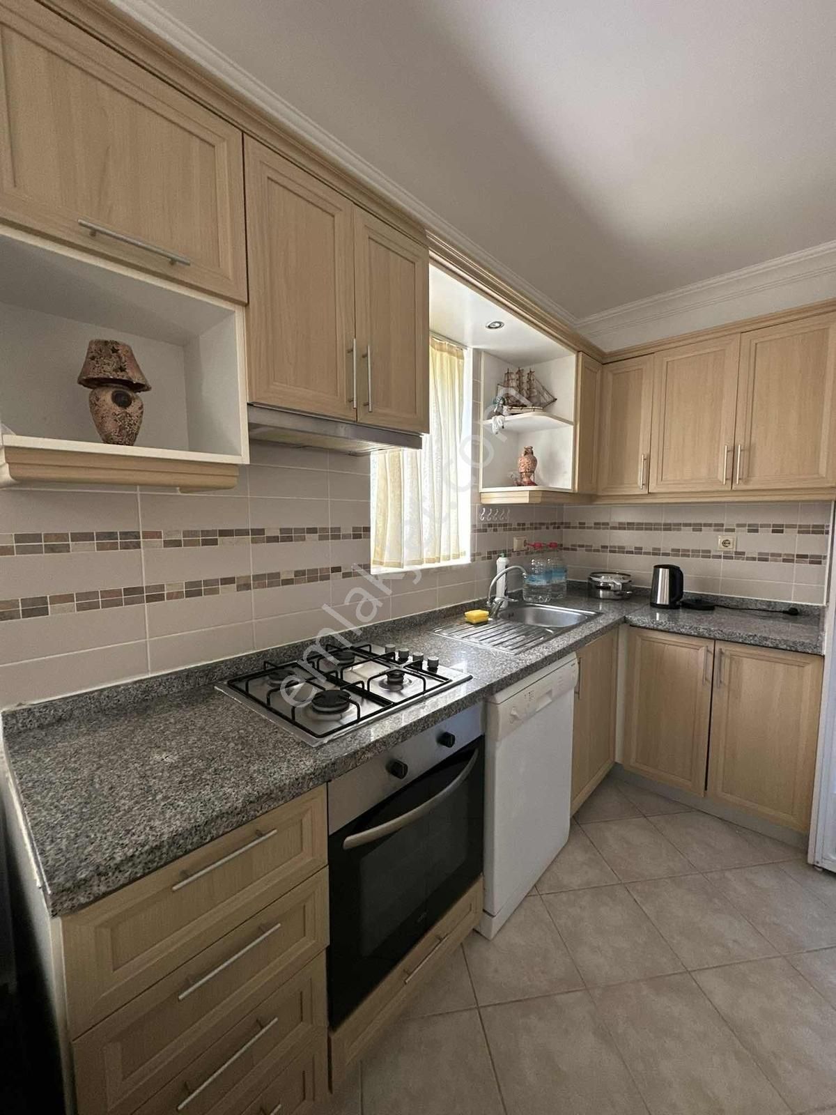 Adabükü Havuzlu Göl Manzaralı 2+1 Bahçe Katı Kiralık Daire - Görsel 23
