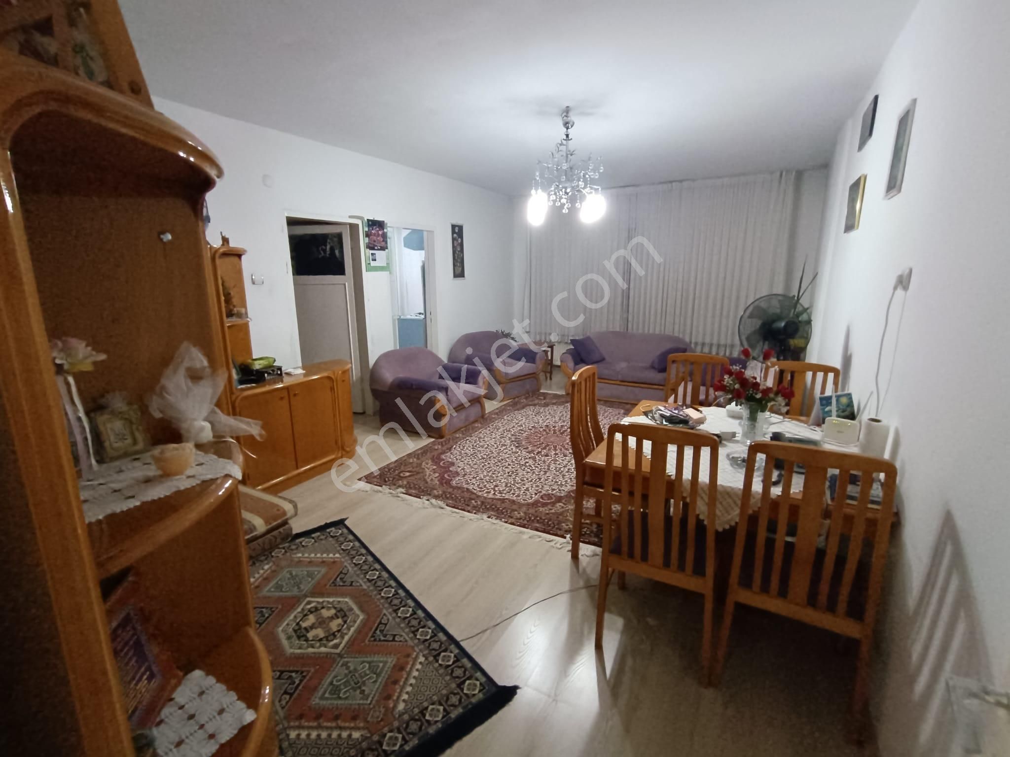 Sincan Atatürk Mhde Katta 3+1 Ön Cephe Merkezi Konumda Daire - Görsel 5