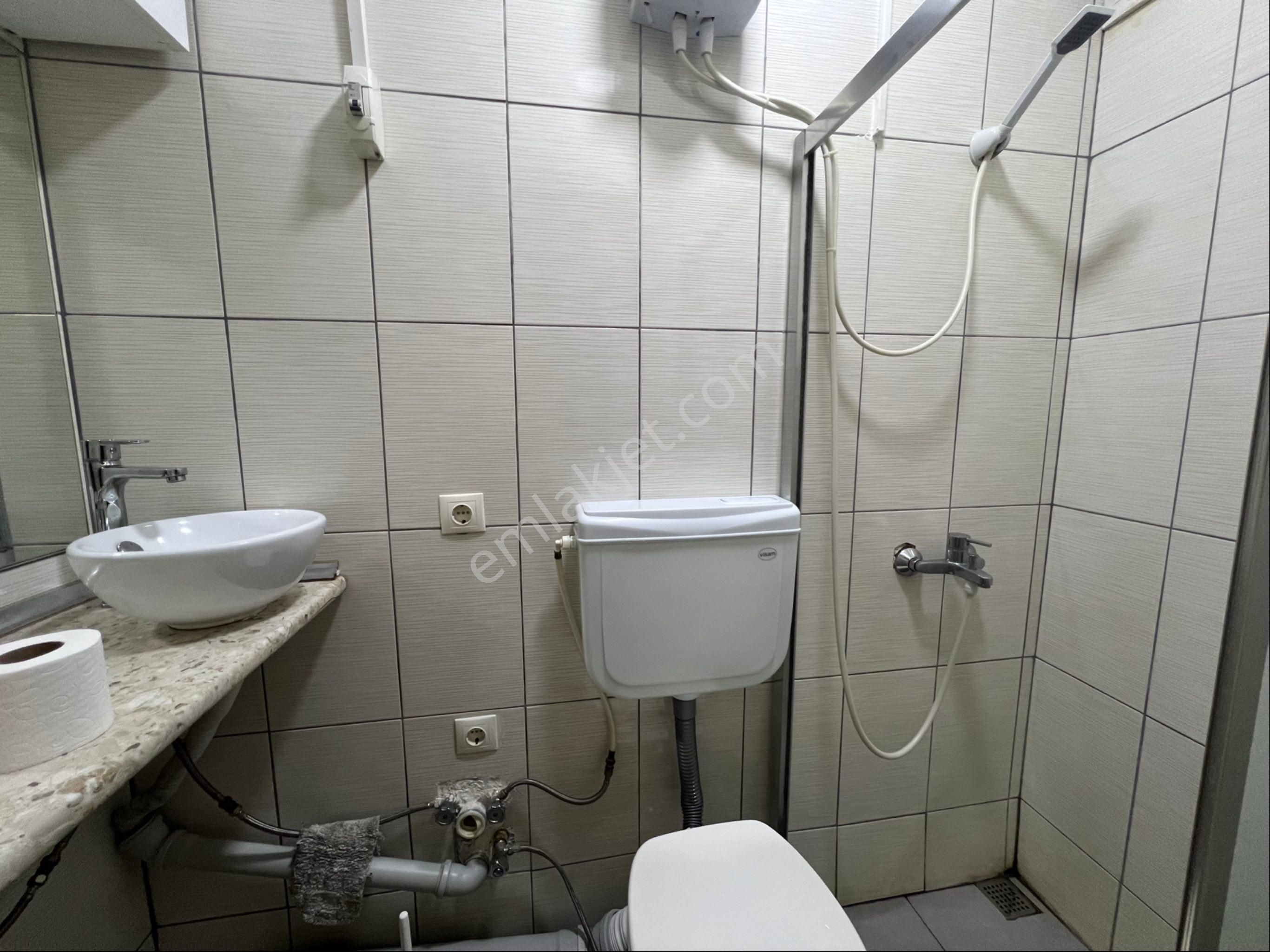 Oben'den Şenesenevler Kocayol Caddesi Üzerinde 1+1 Net 35 M² - Görsel 14