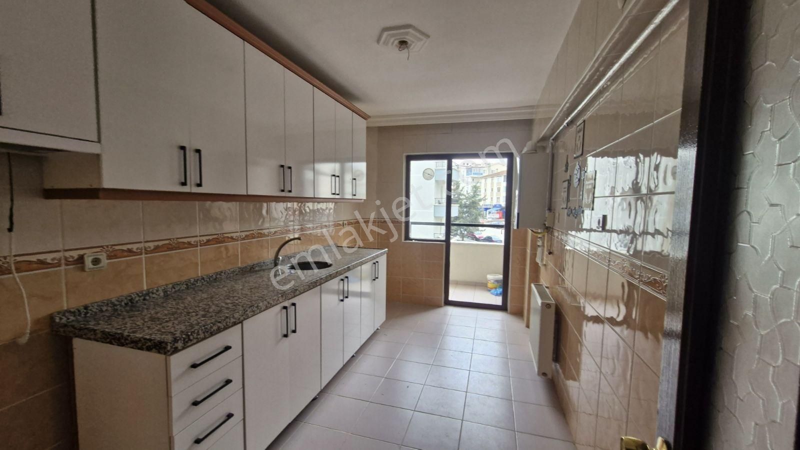 Topçu Mah.geniş Satılık 3+1 Daire