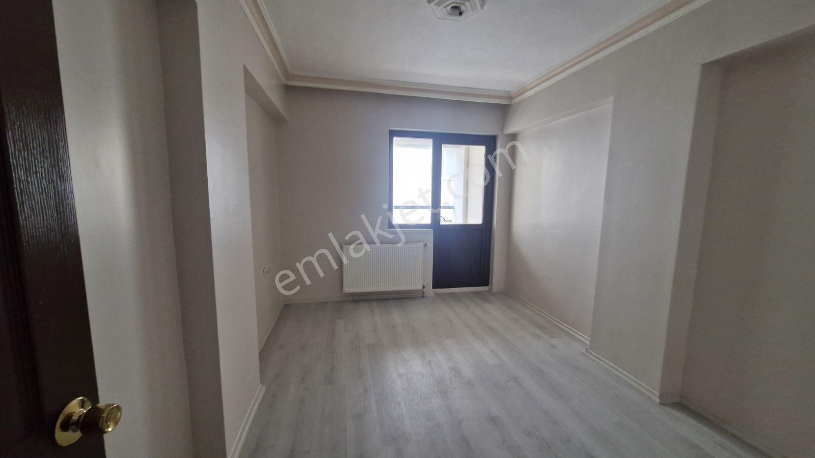 Topçu Mah.geniş Satılık 3+1 Daire - Görsel 2