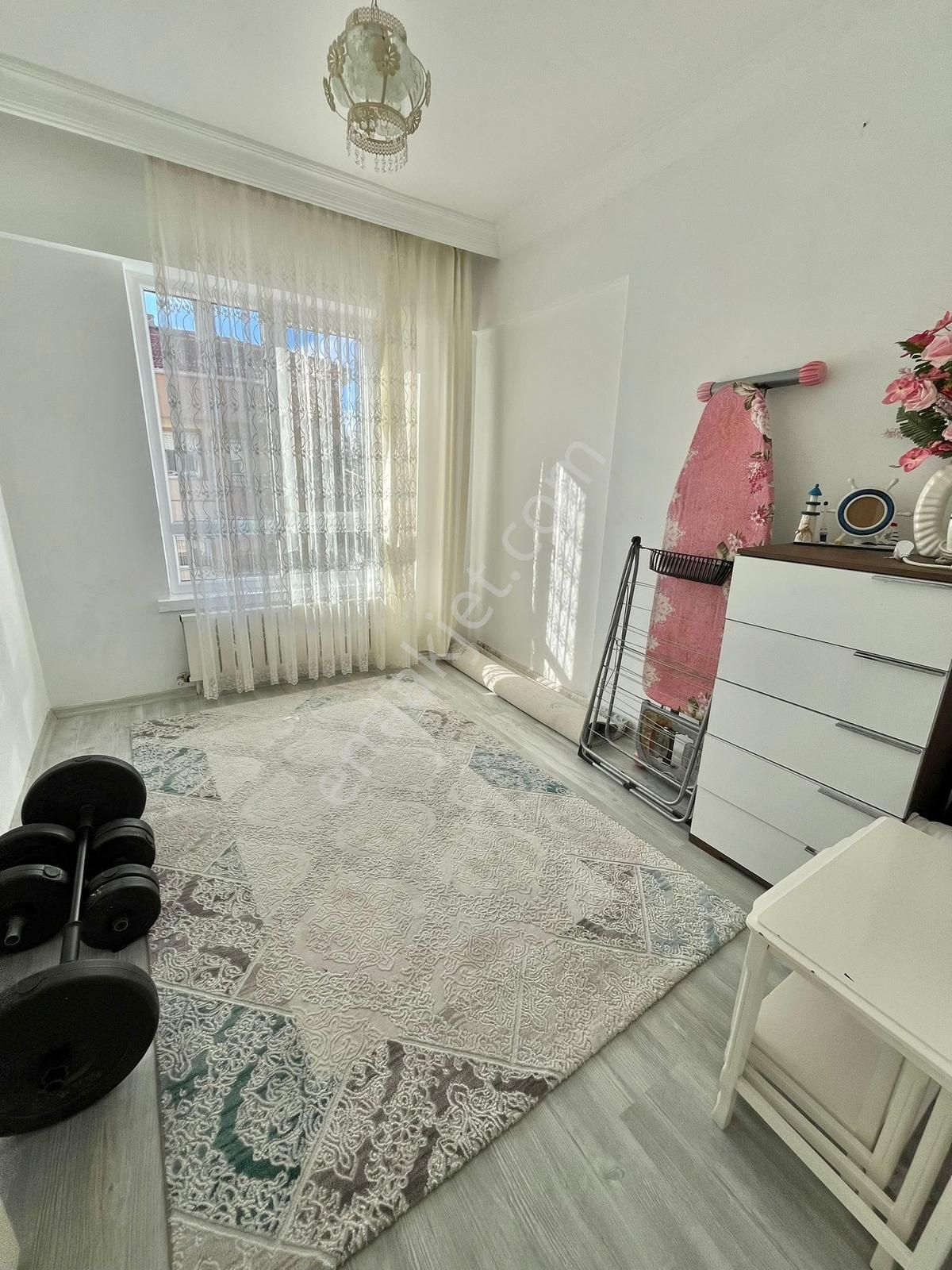 Dutluk Merkeze Yakın Metroya Yürüme Mesafesinde Satılık 3+1 - Görsel 24