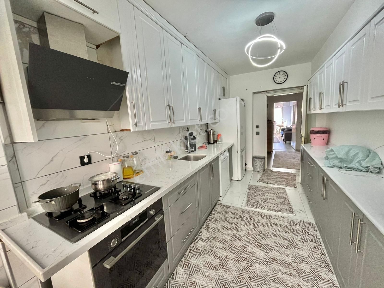 Dutluk Merkeze Yakın Metroya Yürüme Mesafesinde Satılık 3+1 - Görsel 4