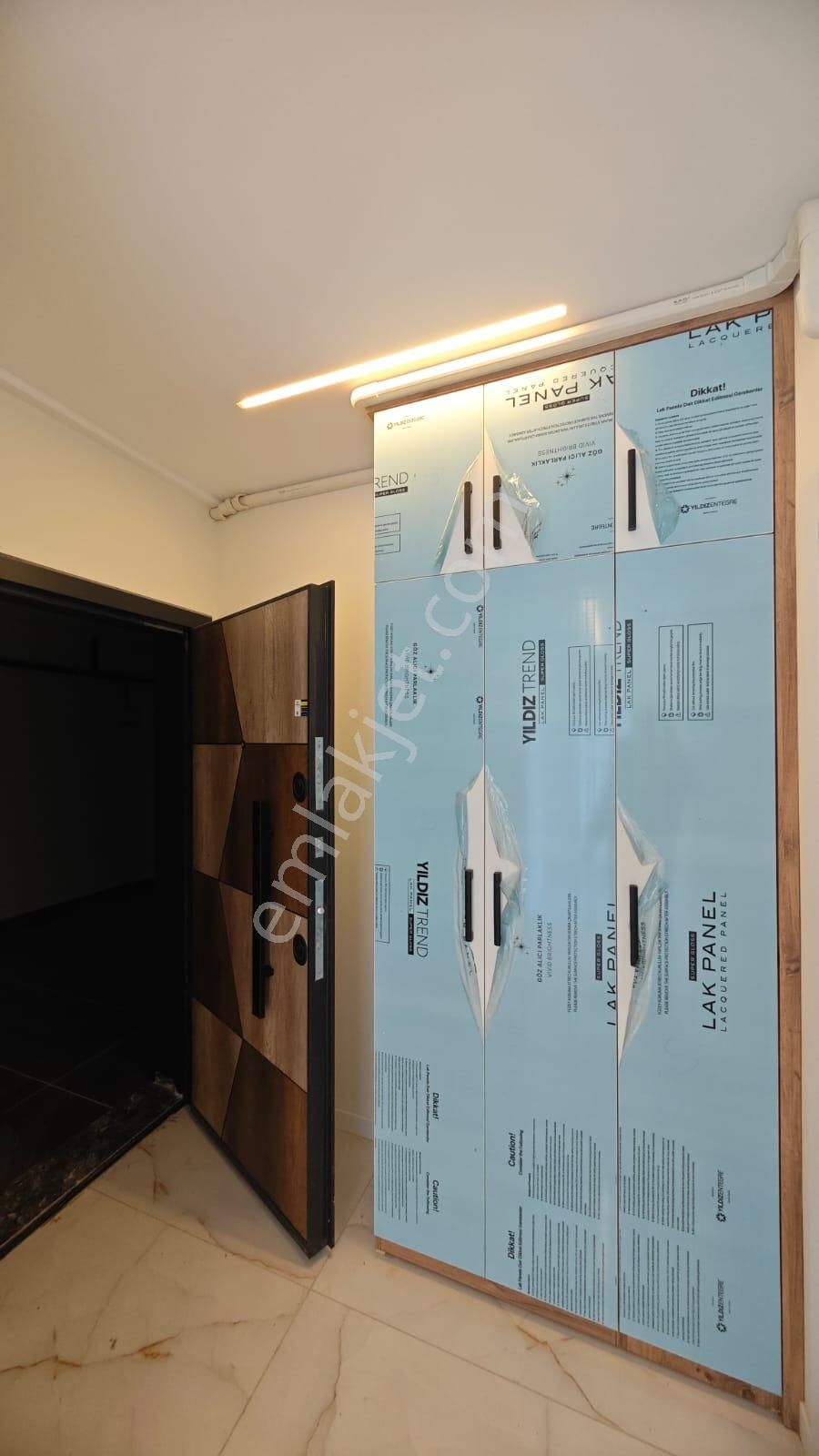 Güvenlikli Sitede Yerden Isıtmalı 1+1 Daire - Görsel 30
