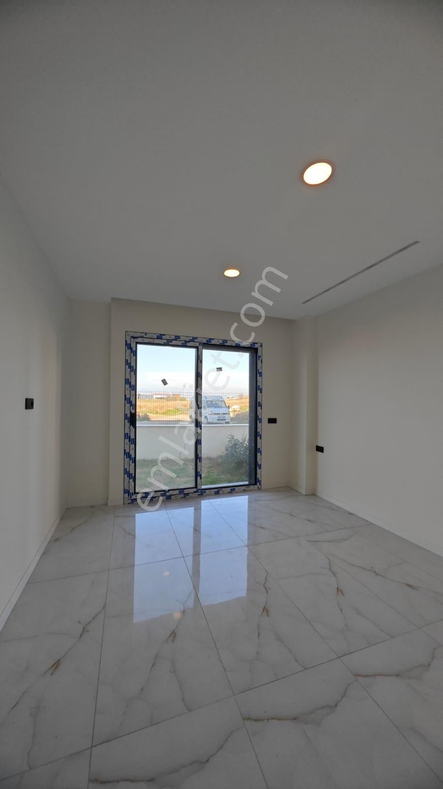 Güvenlikli Sitede Yerden Isıtmalı 1+1 Daire - Görsel 32