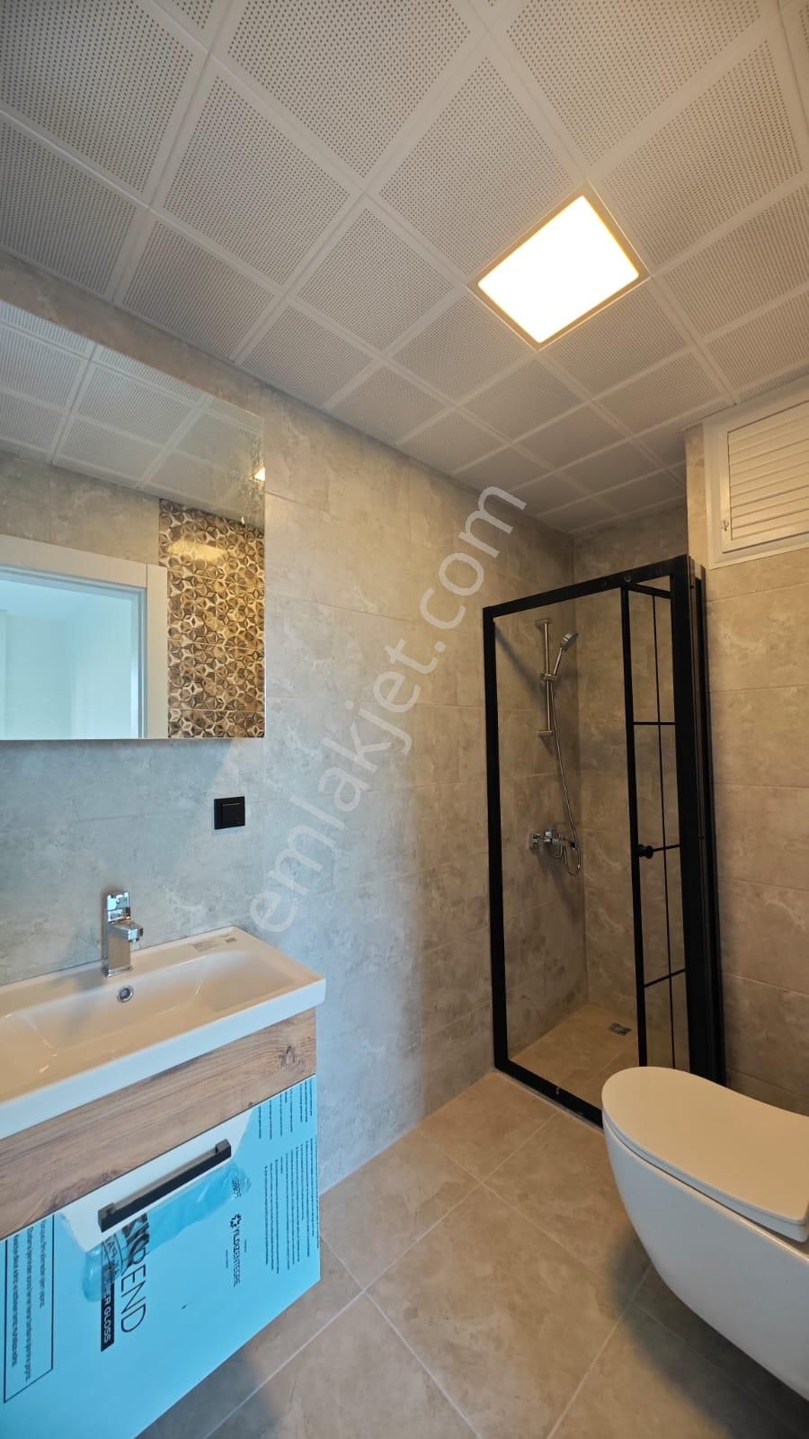 Güvenlikli Sitede Yerden Isıtmalı 1+1 Daire - Görsel 34