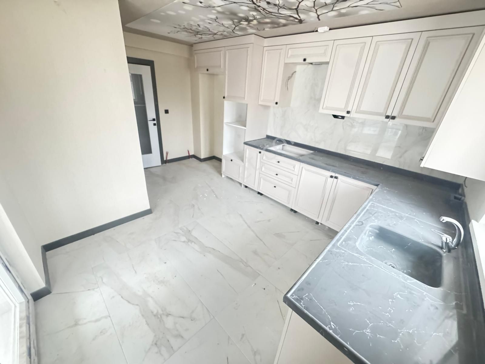 Lider Emlak'tan Başpınar'da Sıfır **en Üst Kat** Satılık Daire - Görsel 3