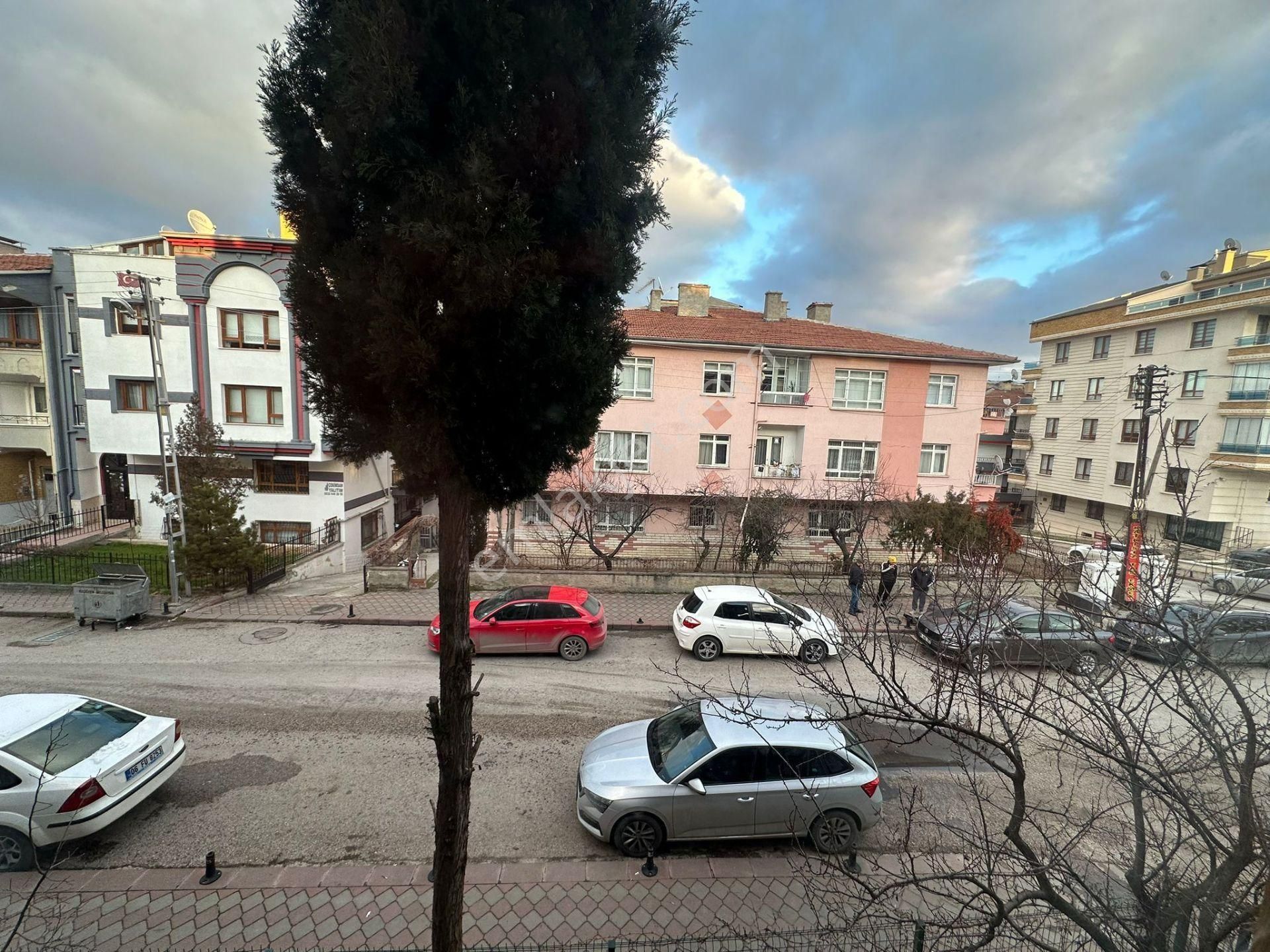 Yunus Emre Caddesi + Basın Caddesi Yakını Orta Kat 3+1 Ön Cephe - Görsel 25