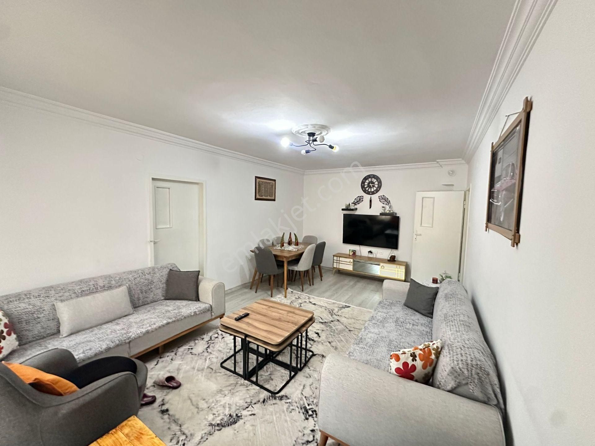 Yunus Emre Caddesi + Basın Caddesi Yakını Orta Kat 3+1 Ön Cephe - Görsel 18