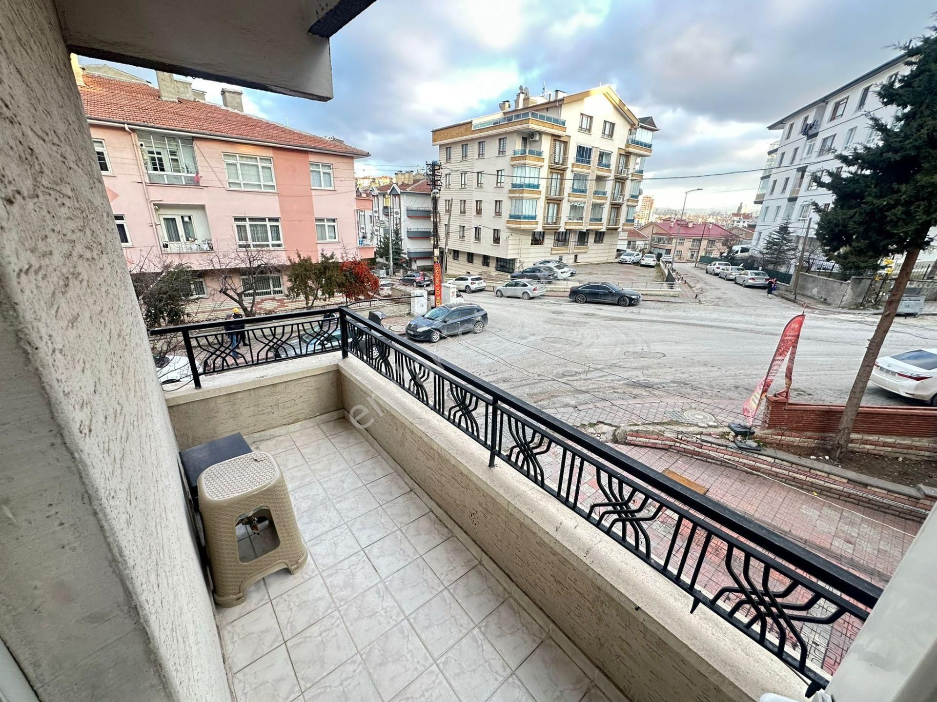 Yunus Emre Caddesi + Basın Caddesi Yakını Orta Kat 3+1 Ön Cephe - Görsel 13