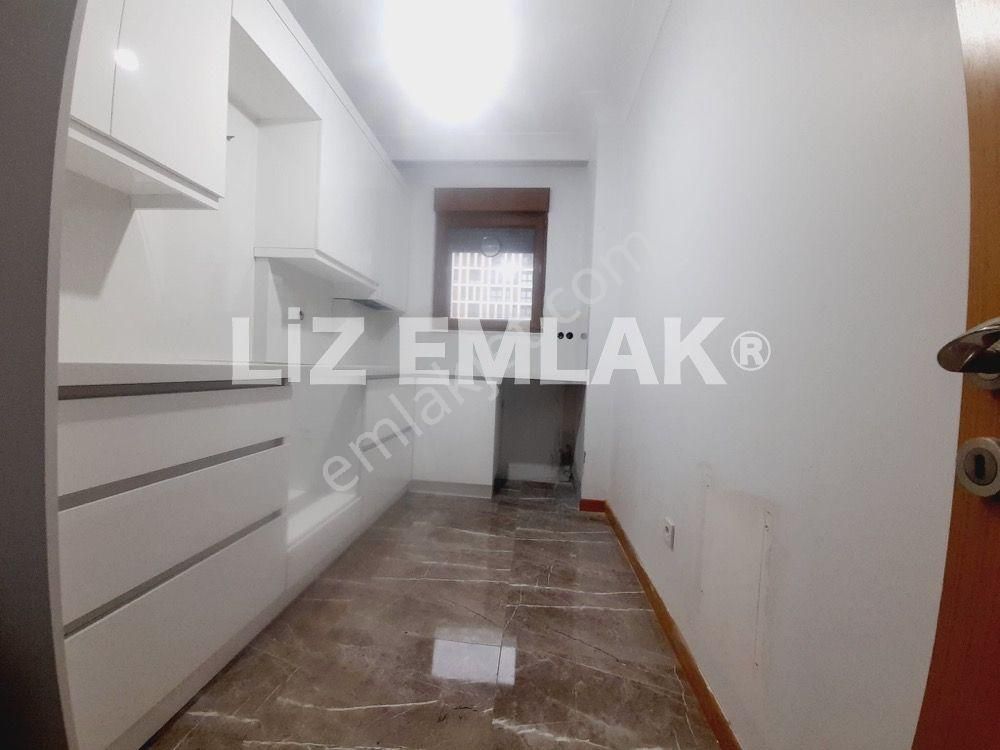 Suadiye'de Az Katlı Butik Binada Çok Özel 80 M2 Net 2+1 Daire - Görsel 18