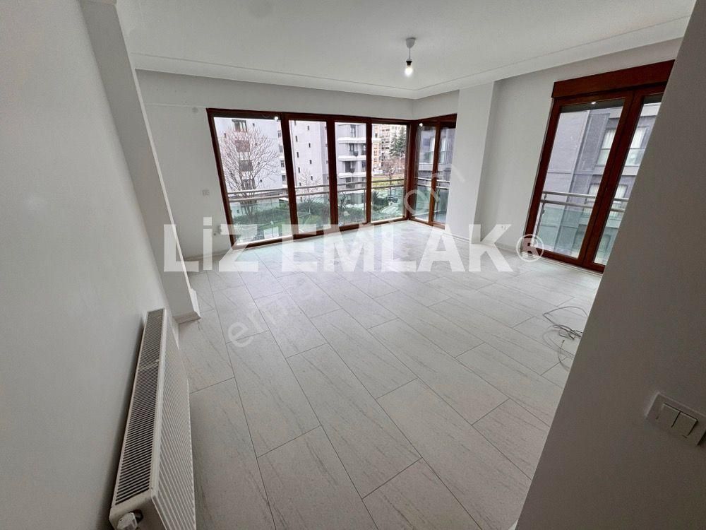 Suadiye'de Az Katlı Butik Binada Çok Özel 80 M2 Net 2+1 Daire - Görsel 11