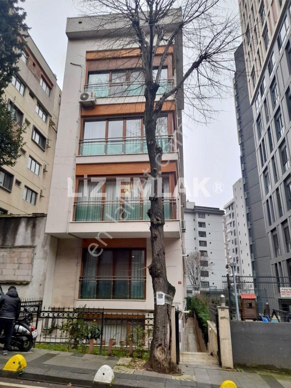 Suadiye'de Az Katlı Butik Binada Çok Özel 80 M2 Net 2+1 Daire - Görsel 29