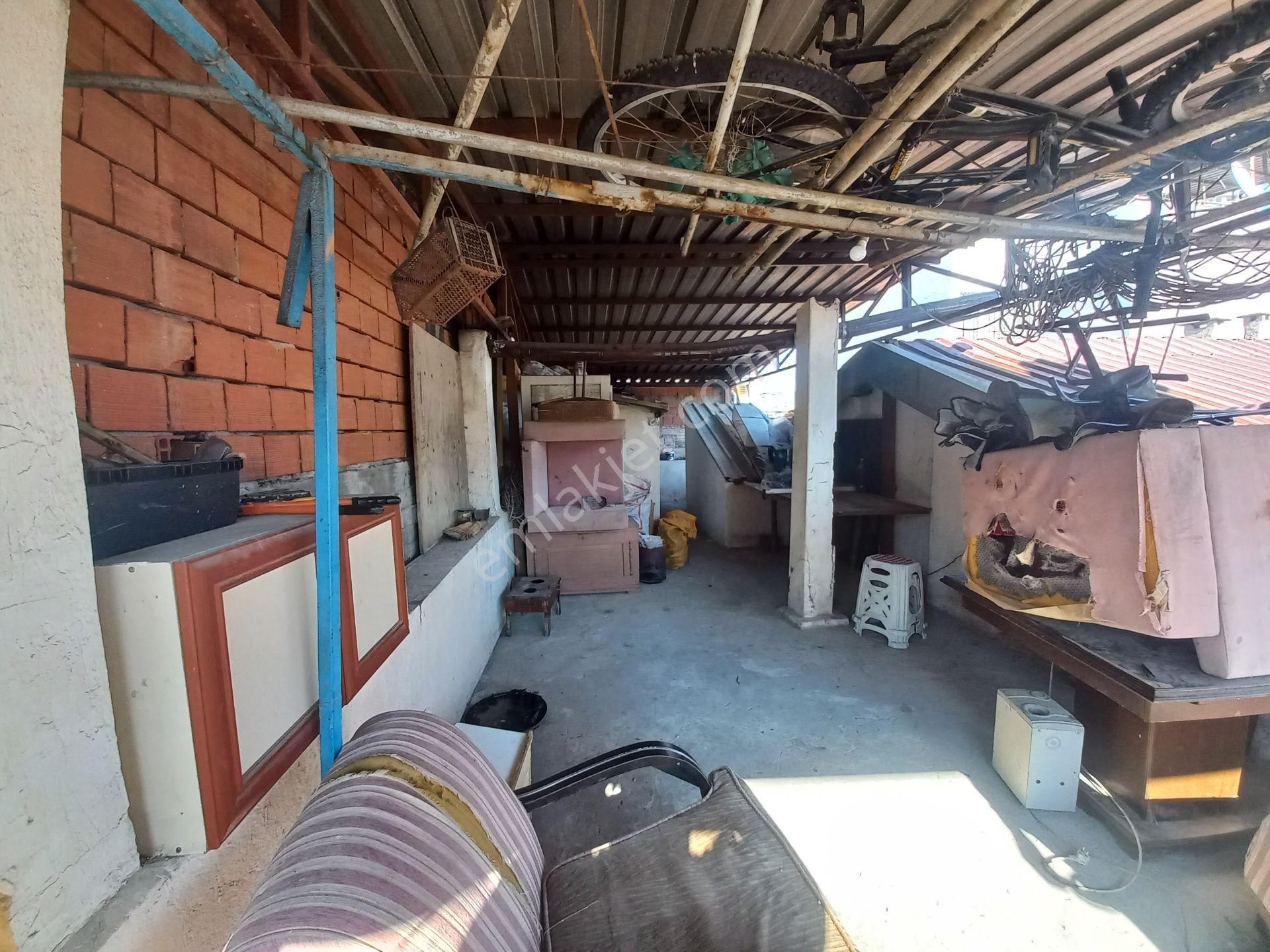 İzmir Bornova Zafer'de Satılık 2.katlı Bina - Görsel 6