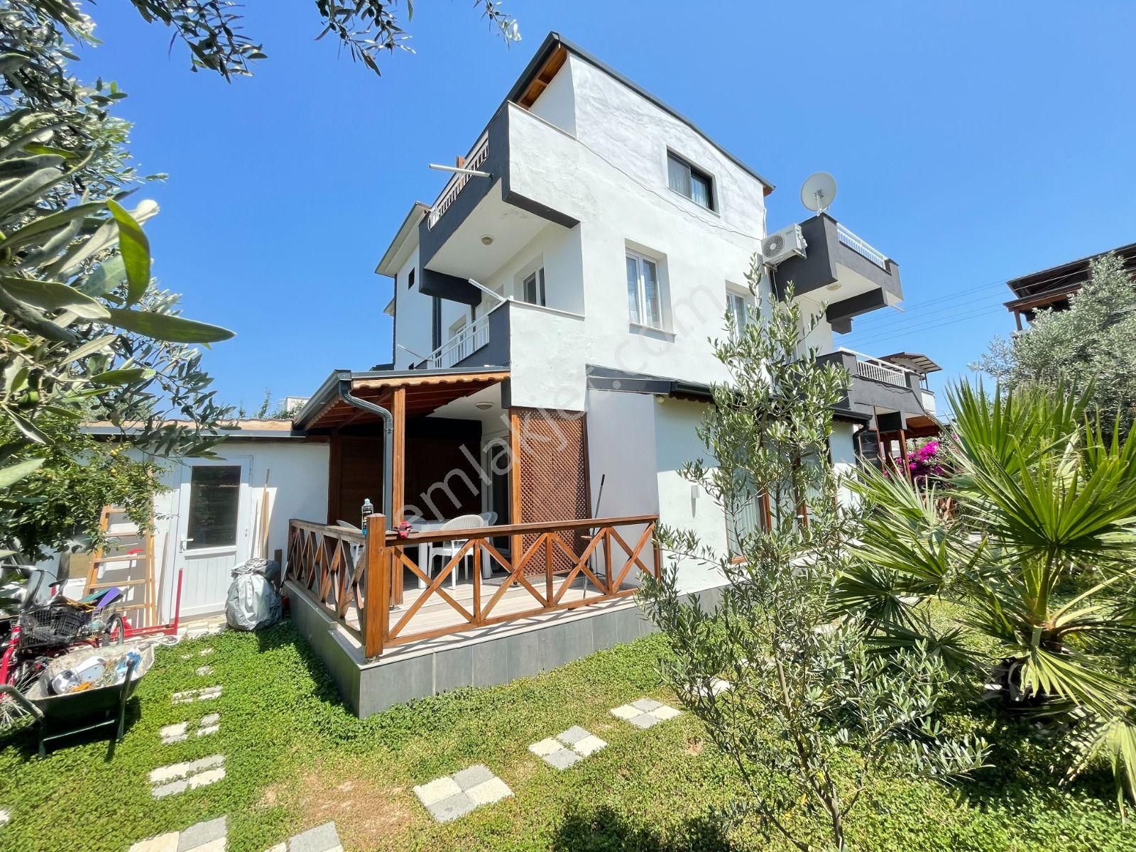 İzmir Seferihisar Doğanbey'de Otoparklı Geniş Bahçeli Ferah Satılık 3+1 Villa - Görsel 4