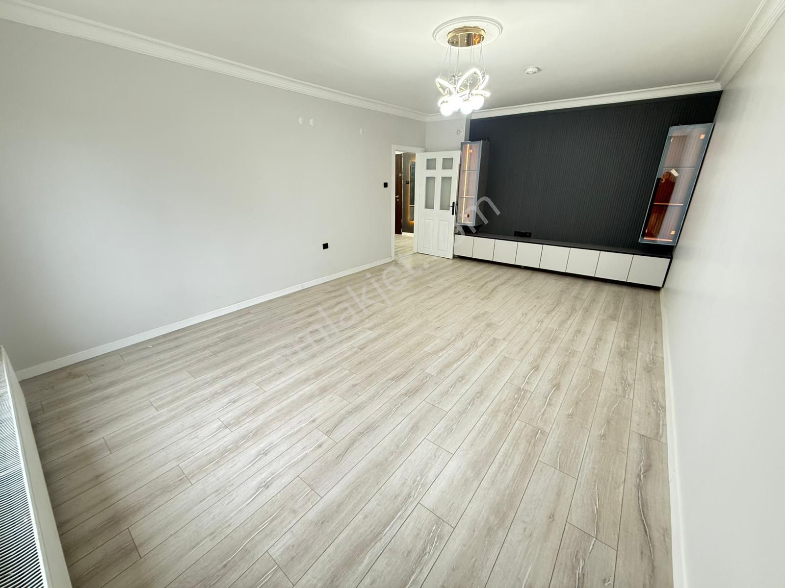 Kartaltepe Mah Lüx Tasarım Geniş3+1 Ön Cephe Çiftbalkonlu Arakat - Görsel 28