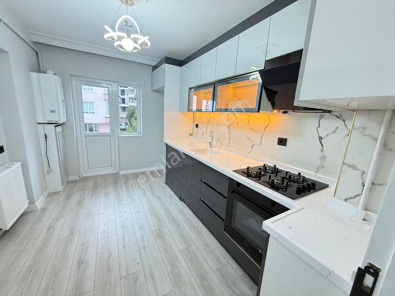 Kartaltepe Mah Lüx Tasarım Geniş3+1 Ön Cephe Çiftbalkonlu Arakat - Görsel 19