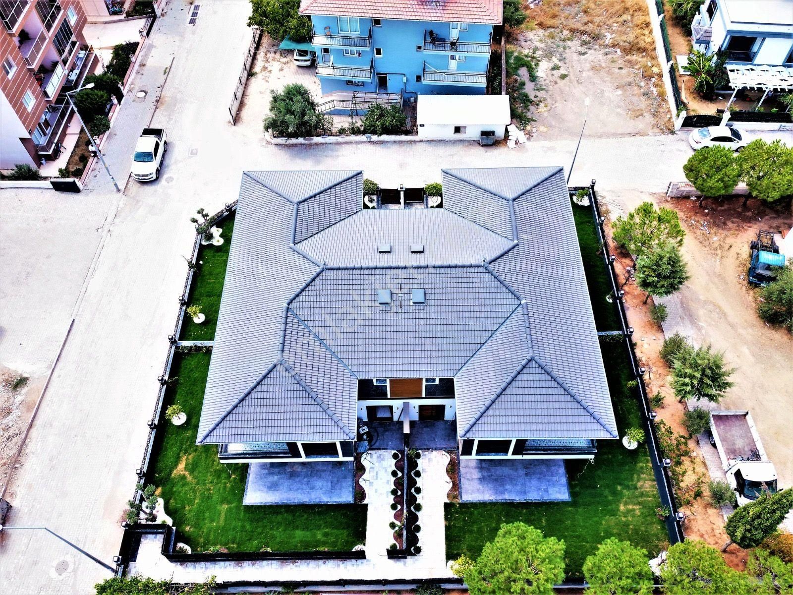 İzmir Seferihisar Camikebir'de Satılık Geniş Bahçeli Ultra Lüks 3+1 Villa - Görsel 6